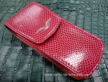 Продается чехол к Vertu Constellation